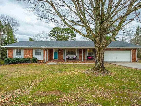 2nd image of 3812 Northwood Dr NW