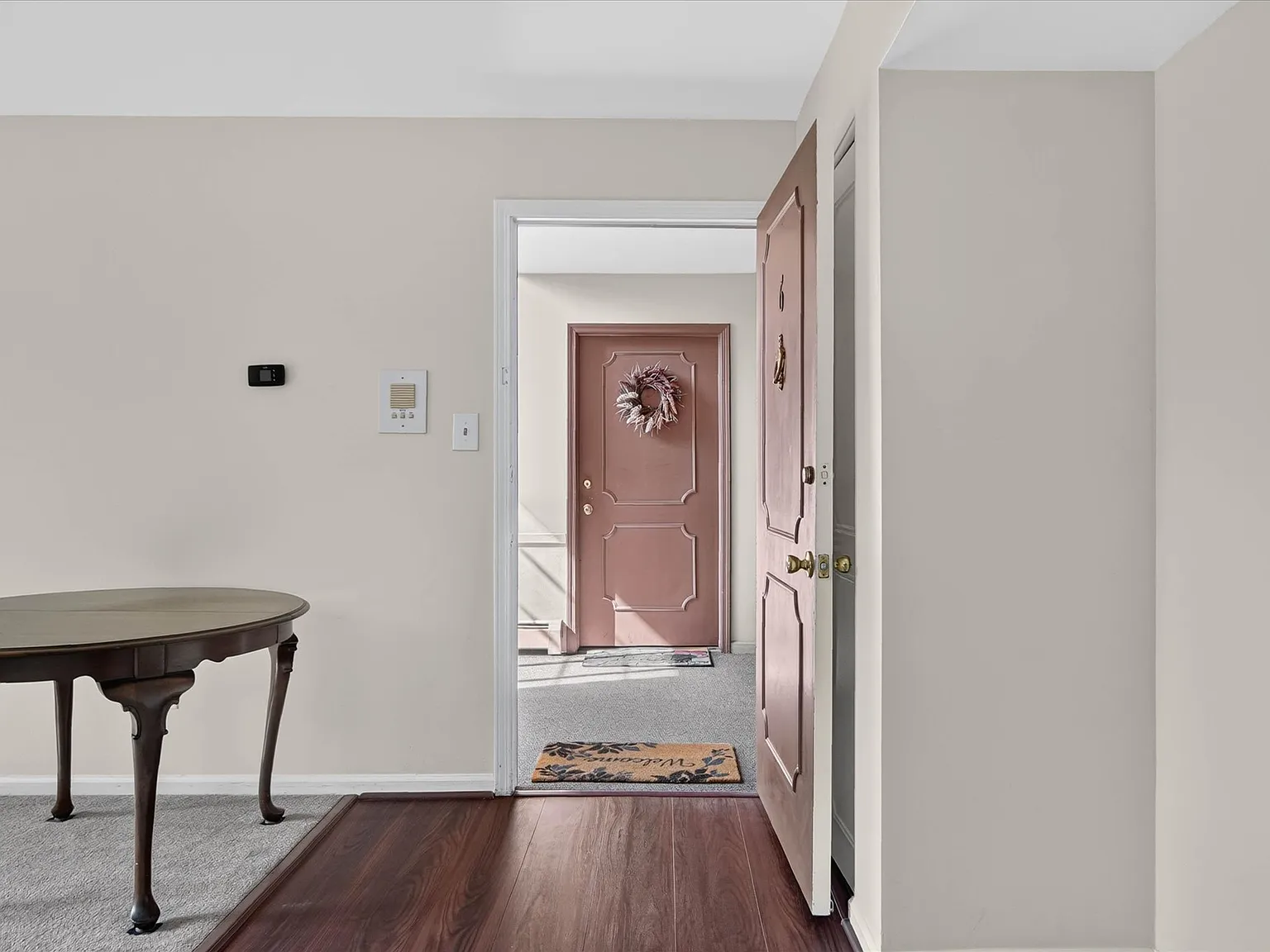 100 W Hickory Grove Rd — Photo 3