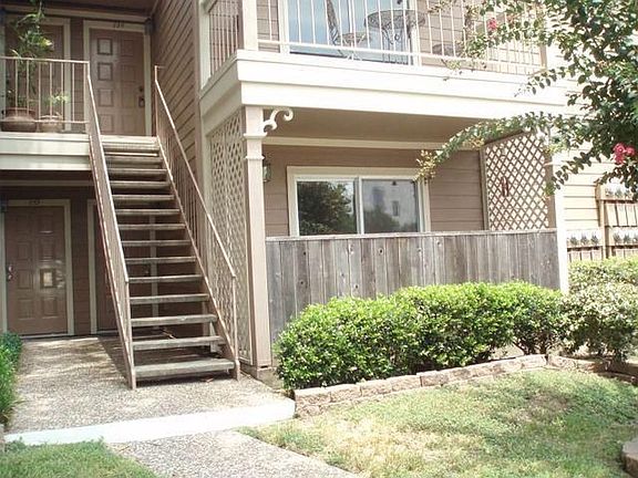 2nd image of 1880 White Oak Dr APT 133