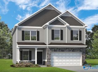 176 Story Ray Dr, New Market, AL 35761