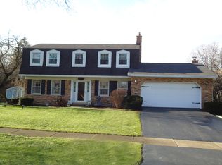 5712 Wanda Pl, Downers Grove, IL 60516