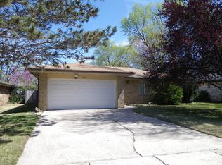 1426 S Gelven Ave, Springfield, MO 65804