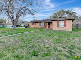 526 Fairmont Dr, Port Lavaca, TX 77979
