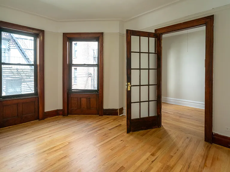 189 Claremont Ave #31 — Photo 1
