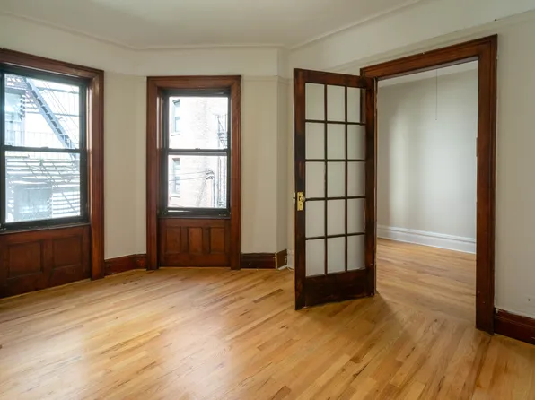 189 Claremont Avenue image 1 of 5