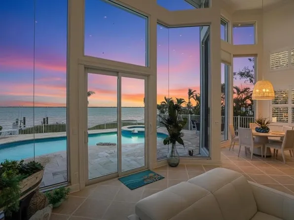 3636 Fair Oaks Pl, Longboat Key, FL 34228