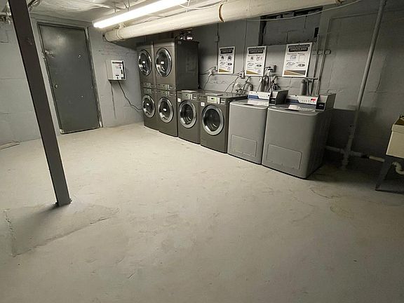 3rd image of 162 Park Ave #1B-1Ba