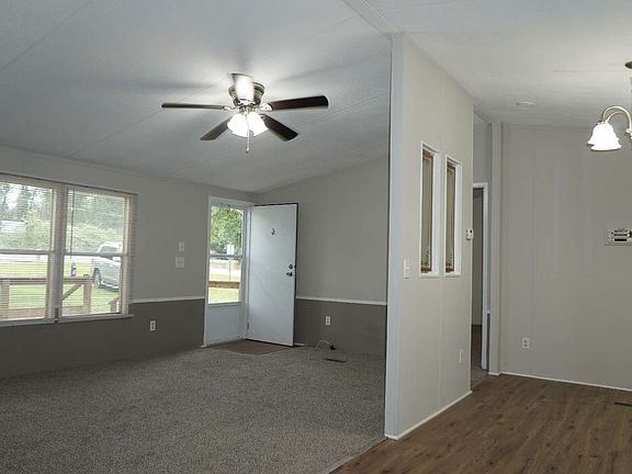3rd image of 307 SW Merrimack Pl