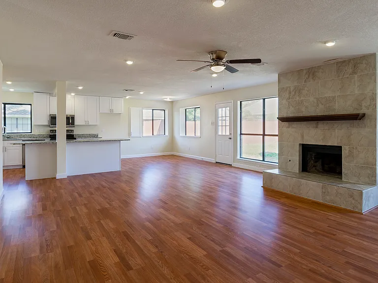 6536 Bronze Leaf Dr — Photo 34