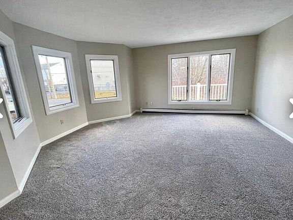 3rd image of 73 Chambers Ave Unit 1