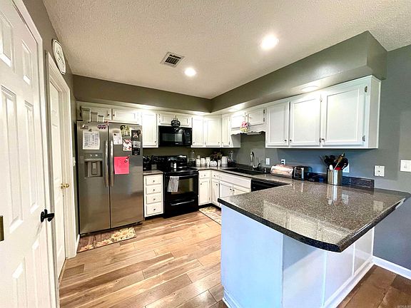 5th image of 2520 Britton Dr