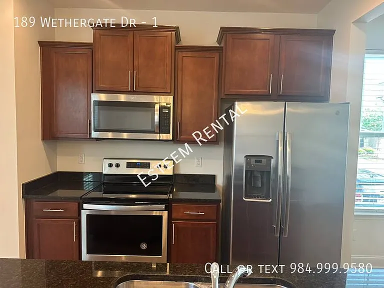 189 Wethergate Dr #1 — Photo 10