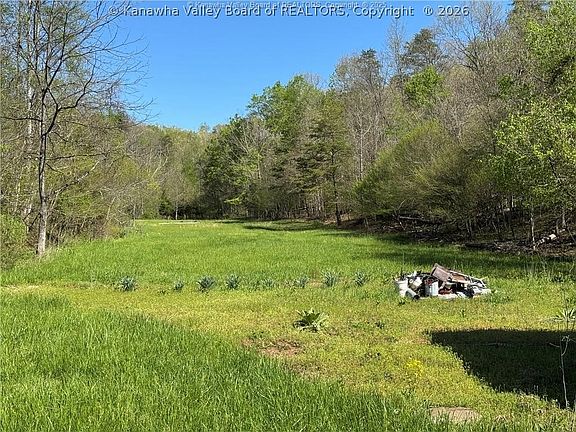 2nd image of 1784 Herdman Rd
