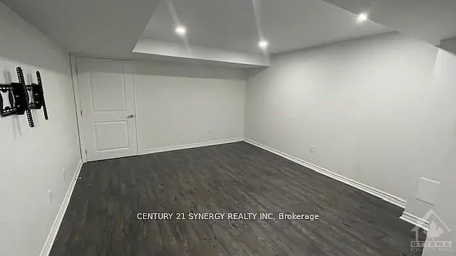 13 Barnstone Dr — Photo 16