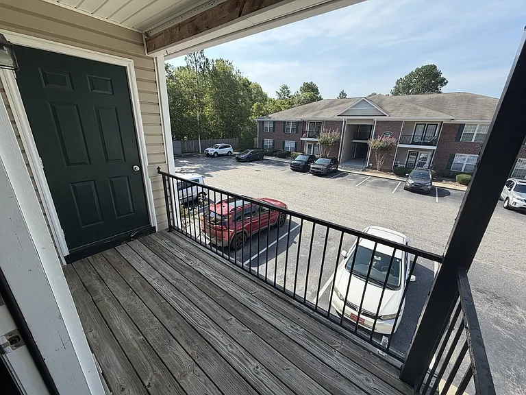 Wyndfall Apartments — Photo 17