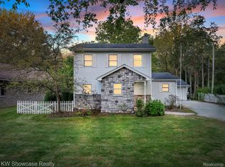 20380 Milburn St, Livonia, MI 48152