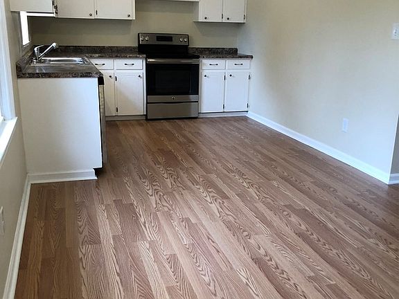 4th image of 250 Wisewood Cir