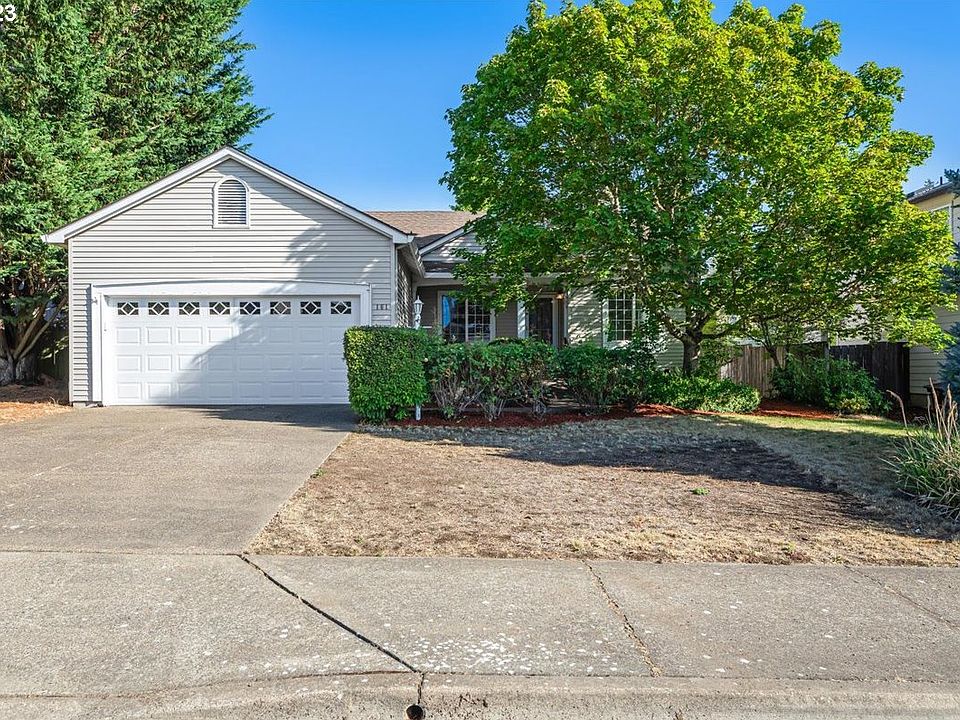 1st image of 161 NE Cory St