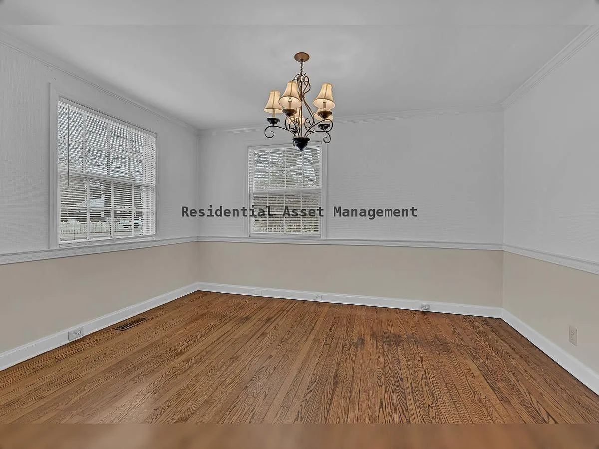 707 Estes Road — Photo 4