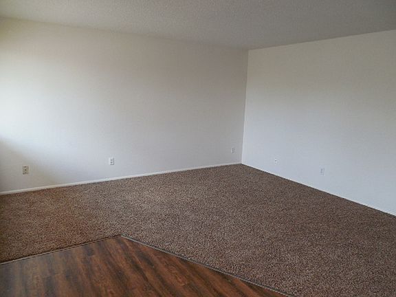 5th image of 2303 Jefferson St APT 1