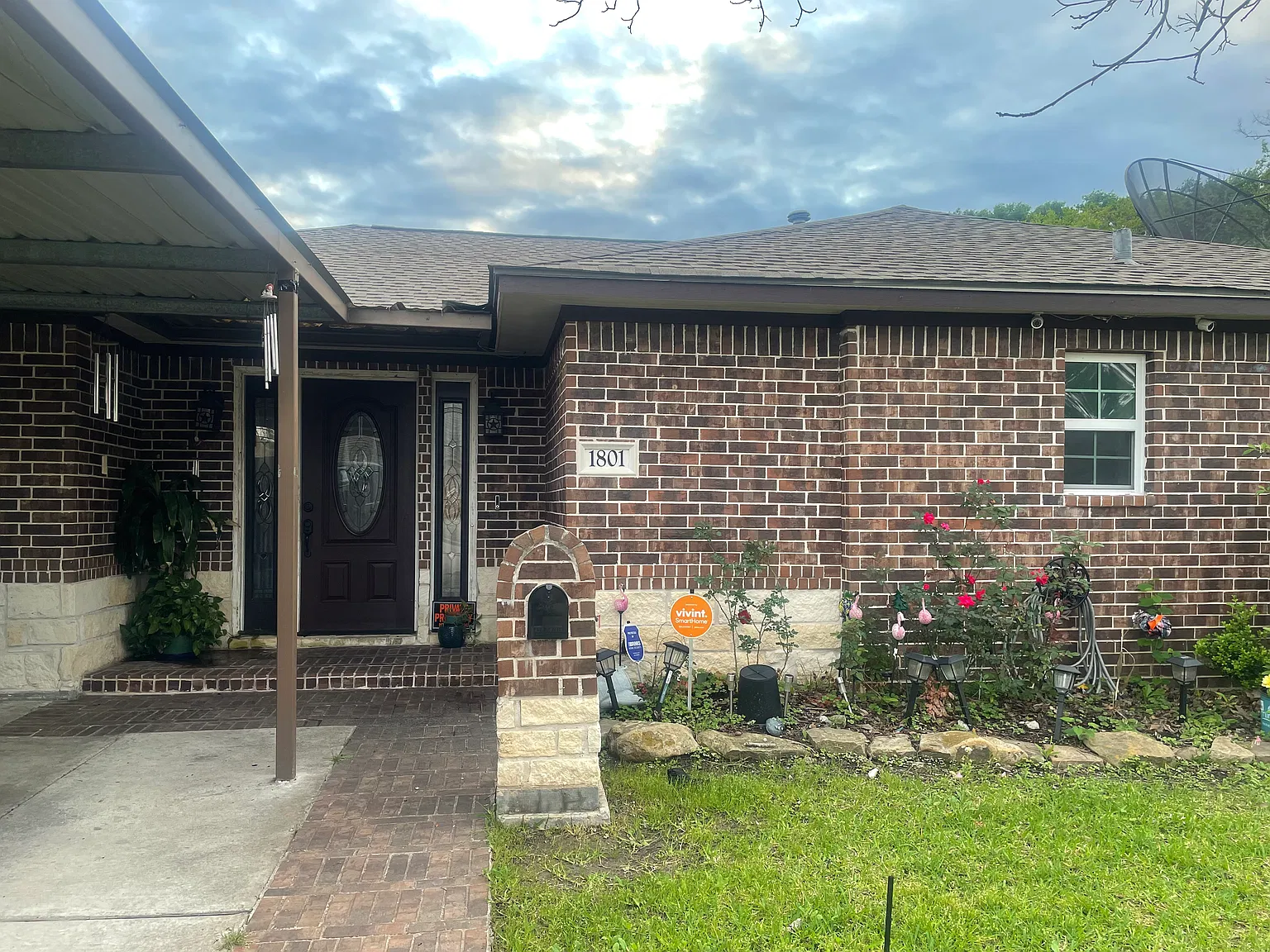 1801 Locklaine Dr — Photo 3