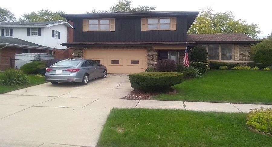 1st image of 1234 E 165th St