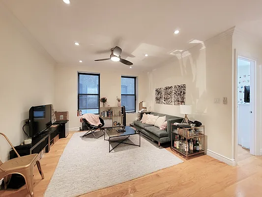 Rented by Compass | media 4