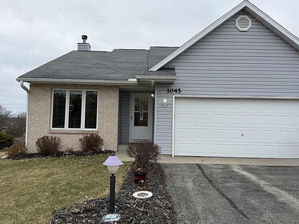 1st image of 1045 Saddle Ridge