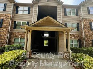 5303 Fairington Club Dr, Lithonia, GA 30038