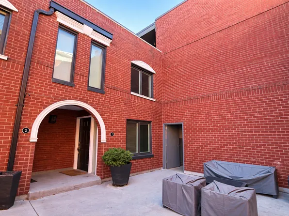 805 W Wolfram St APT 1, Chicago, IL 60657