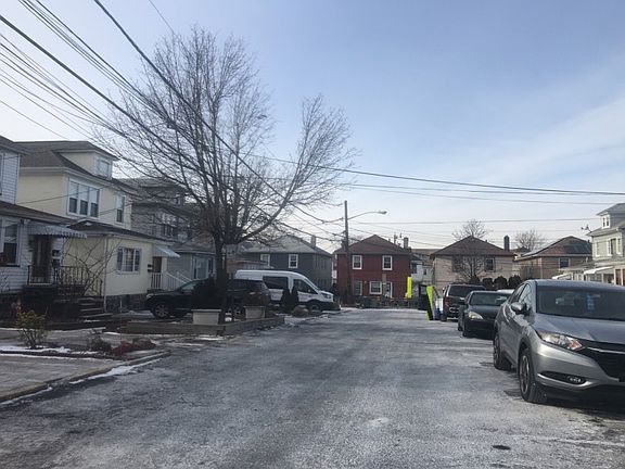 4th image of 543 78th St