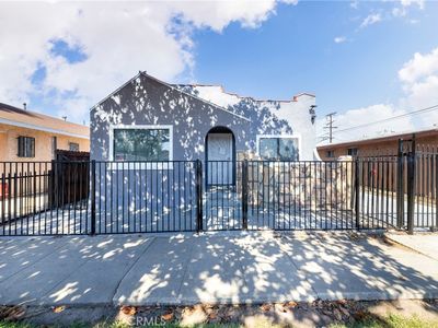 719 W Century Blvd, Los Angeles, CA, 90044