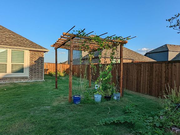 4th image of 4200 Alyssum Ln #1