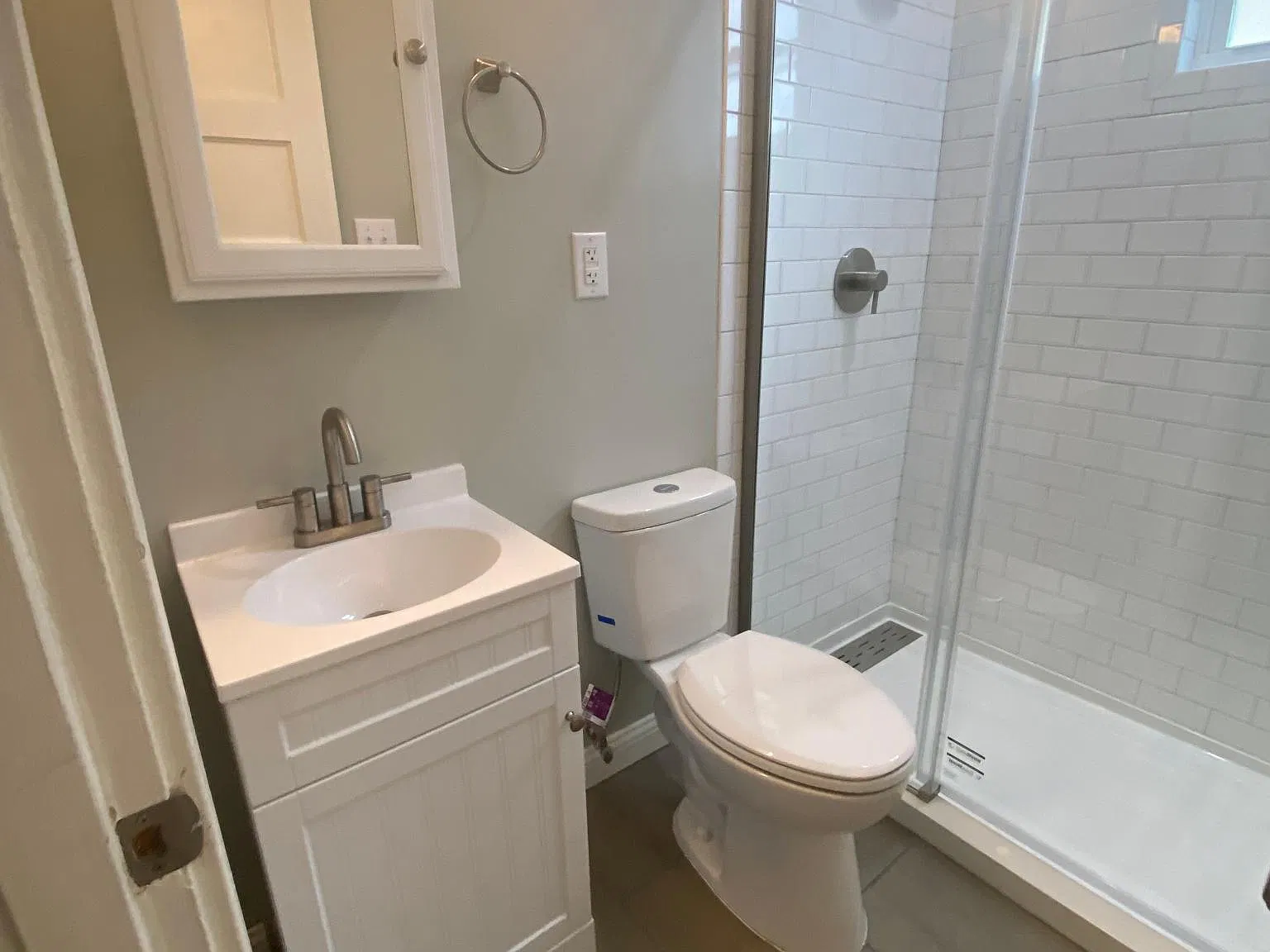 3927 Lindley Ave — Photo 4