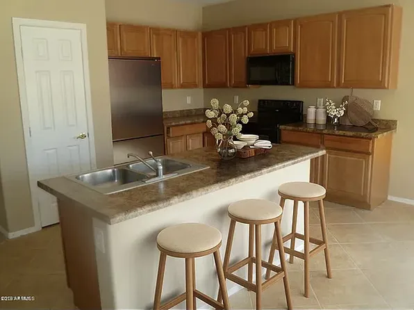 430 S 166th Ave, Goodyear, AZ 85338