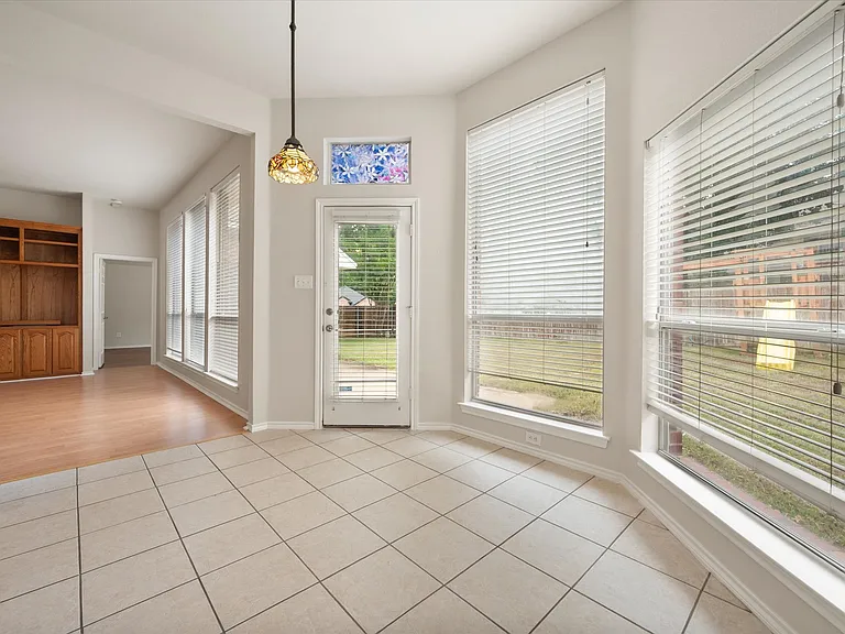 6103 Sea Island Trl — Photo 13