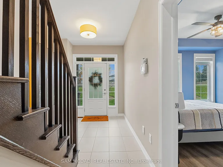 215 Dundas St E #9 — Photo 30