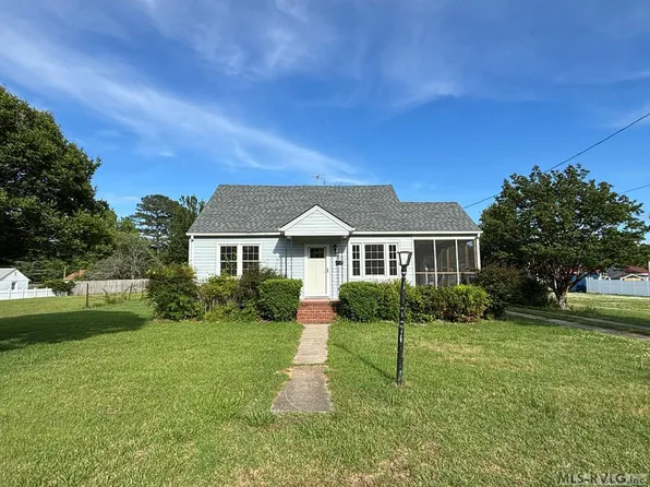 926 Gray St, Roanoke Rapids, NC 27870