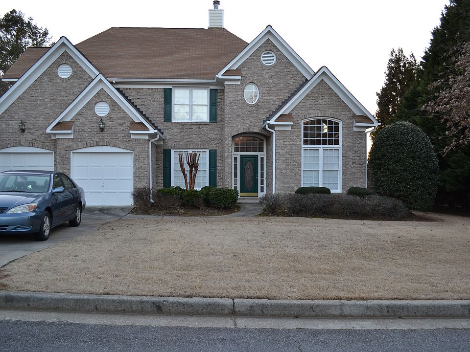 Spacious Home located in Friendly Roswell Community