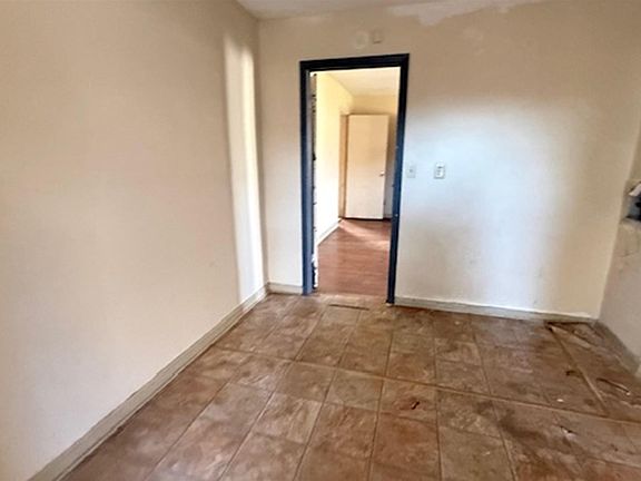4th image of 3005 Halsell St