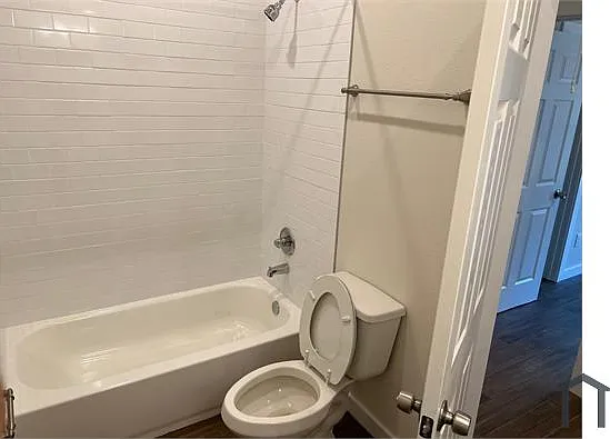 5901 Woodview Dr #5901 — Photo 6