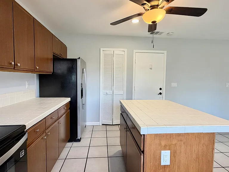 6048 Garrett St — Photo 12