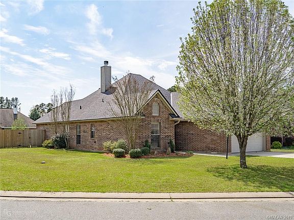 3rd image of 125 Satinwood Cir