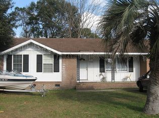 1450 Westway Dr, Charleston, SC 29412