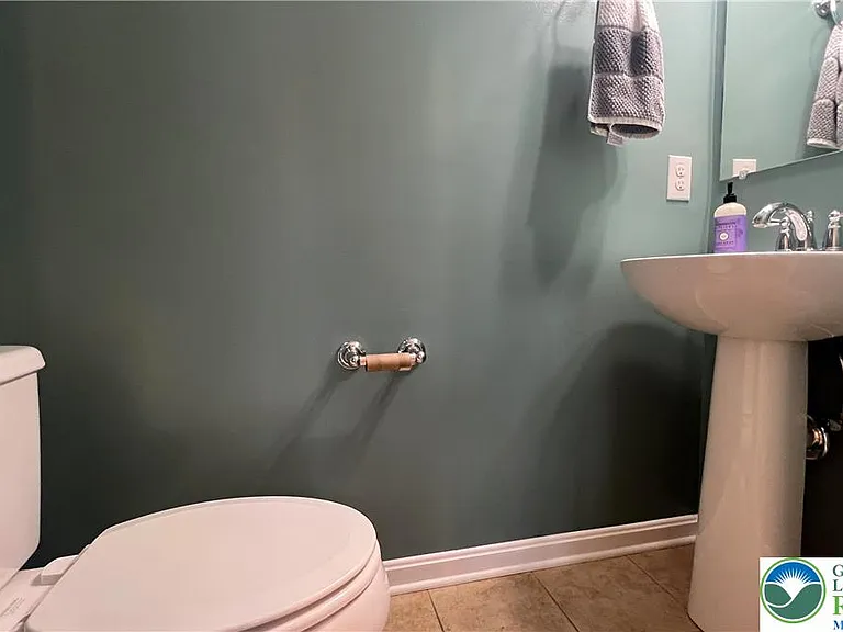 8536 Mayfair Ct — Photo 12