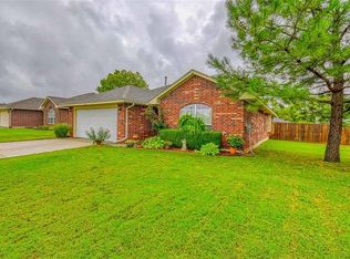 412 Woodbriar, Noble, OK 73068