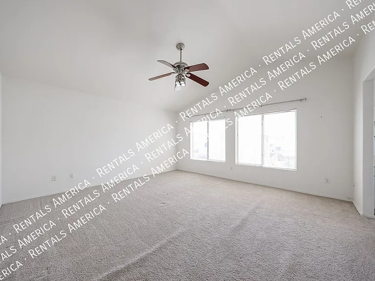 820 N Granada Dr — Photo 39
