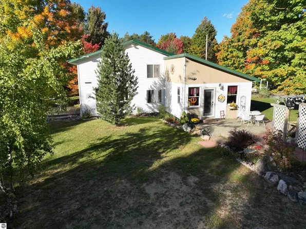 11443 Tope Ln, Mancelona, MI 49659
