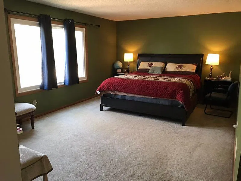 3 bed, 1882 sqft, $2,700 — Photo 2