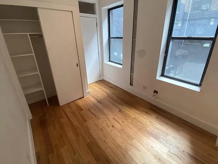 304 10th St #1 — Photo 5